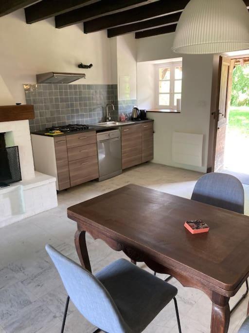 Vakantiehuis La Poire, Op Landgoed Aan De Dordogne Prudhomat Buitenkant foto