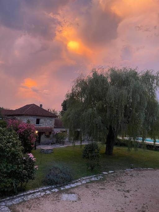 Vakantiehuis La Poire, Op Landgoed Aan De Dordogne Prudhomat Buitenkant foto